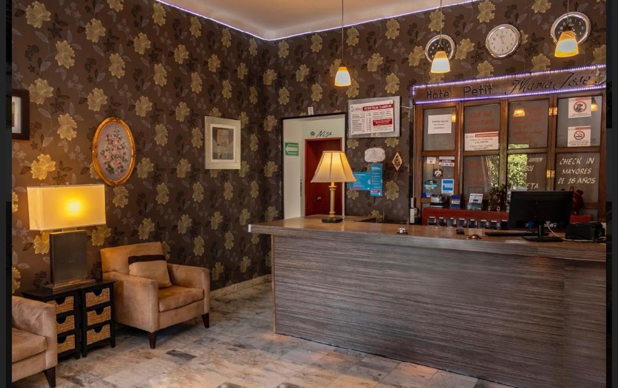 Hotel Casona グアダラハラ エクステリア 写真